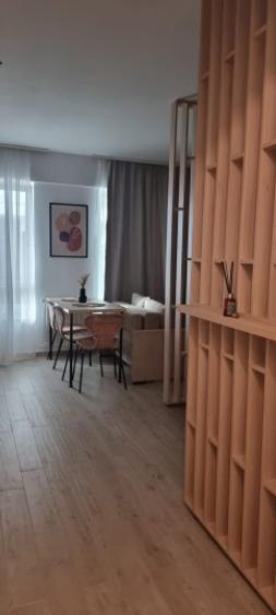DE VÂNZARE STUDIO MOBILAT ȘI UTILAT MAMAIA NORD