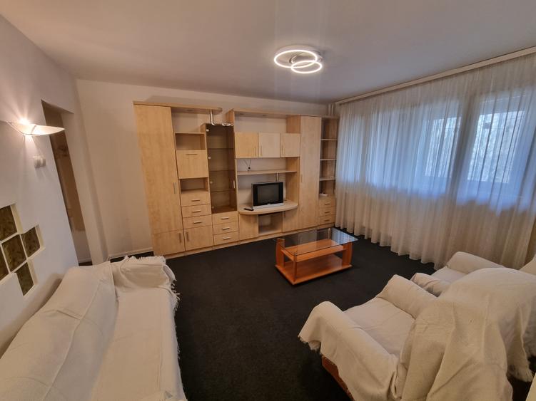 Apartament cu 2 camere de vanzare in zona Drumul Taberei metrou Favorit