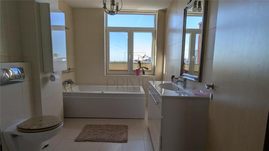 ARADULUI | PENTHOUSE 3 CAM | 2 BAI | 3 TERASE | LIFT | RENOVAT - MOBILA - UTILAT