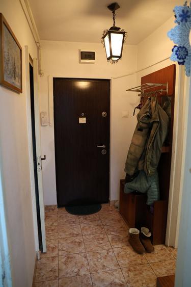 Militari-Complex Apusului, 2/10, 54 mp., bloc reabilitat, loc parcare