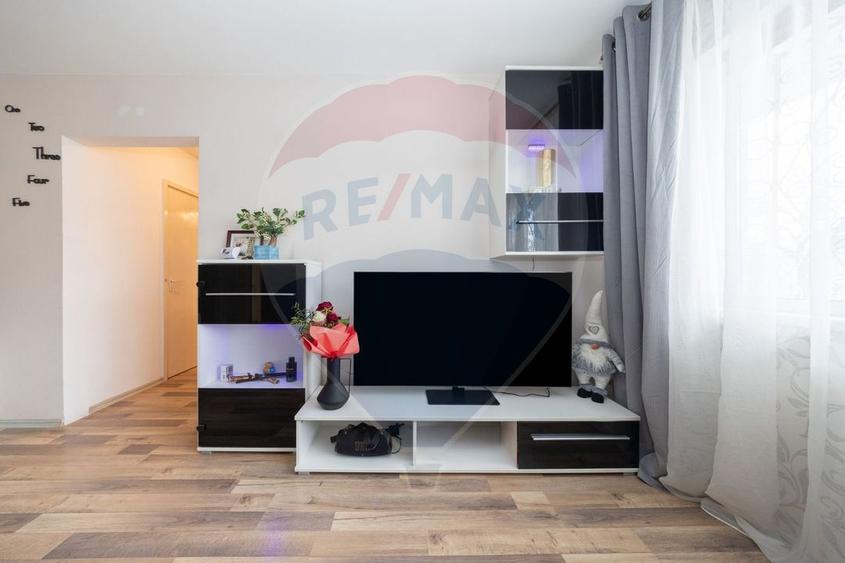 Apartament cu 2 camere, mobilat, utilat - de vânzare în zona Astra