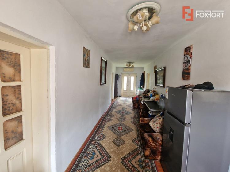 Casa cu 3 camere si teren de 2096 mp in Ianova
