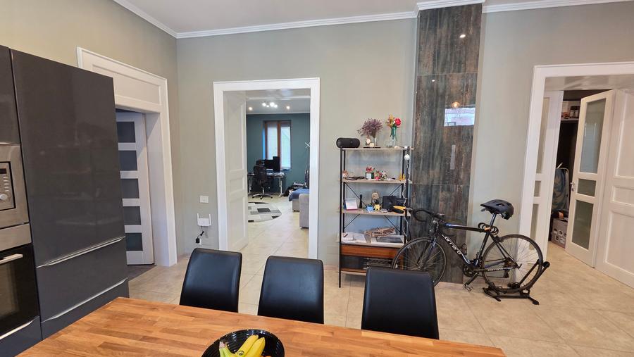 Apartament cu 3 camere / Dorobantilor / parcare / boxă