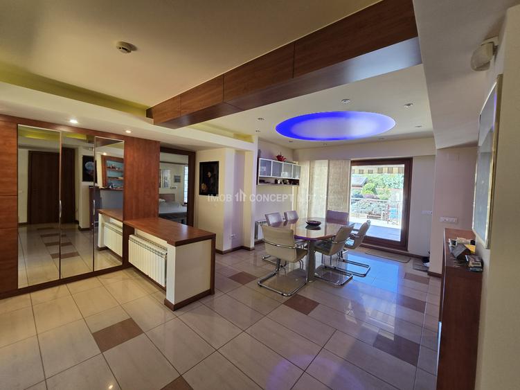 VANZARE Casa-vila deosebita cu 5 camere si 1141 mp teren in zona Centrala
