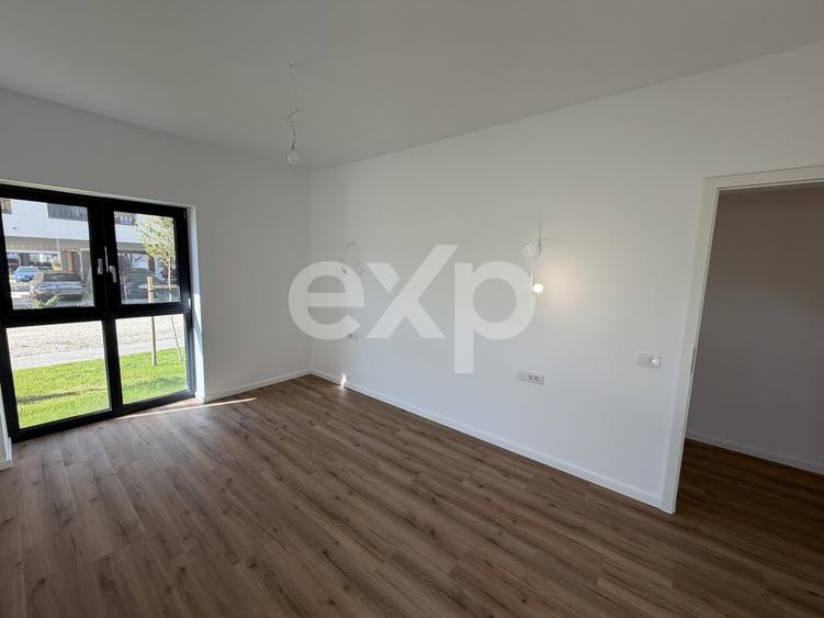 Apartament 3 camere 2 bai ,decomandat, parter, tractorul nou, Coresi