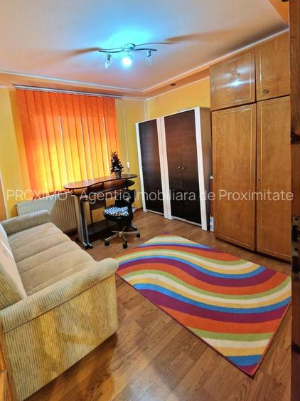 Apartament 3 camere, 2 băi, decomandat, etaj 2 - 3