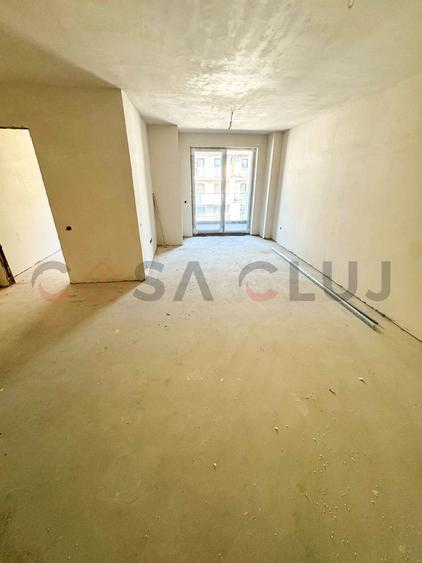 Etaj Intermediar, 2 balcoane, bloc 2025 - Sopor