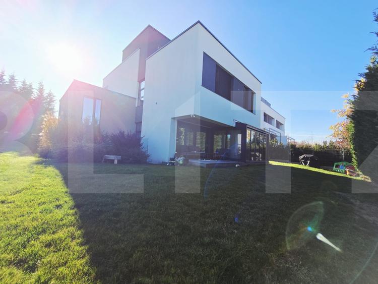 Vila de lux in Faget 325 mp si 1000 mp Teren