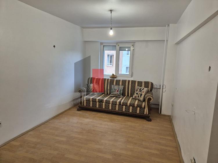 Vanzare apartament 4 camere Lujerului