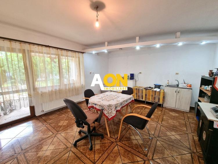 De vanzare casa 6 camere, S+P+M, 900mp teren, Cetate