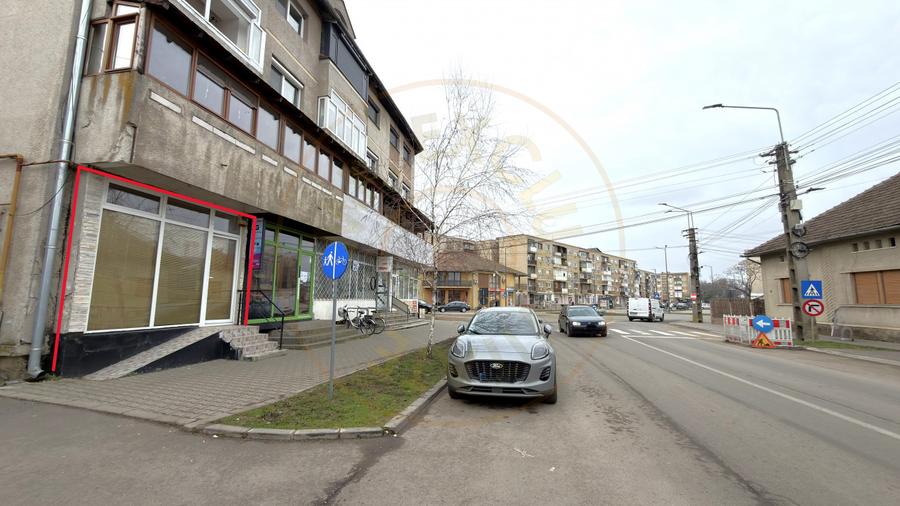 Spațiu Comercial Stradal 30 mp/Trafic Intens Auto și Pietonal/C.A.Române - Carei