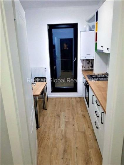 Garsoniera Plaza Residence bloc nou faza 2 metrou 6 minute - 2