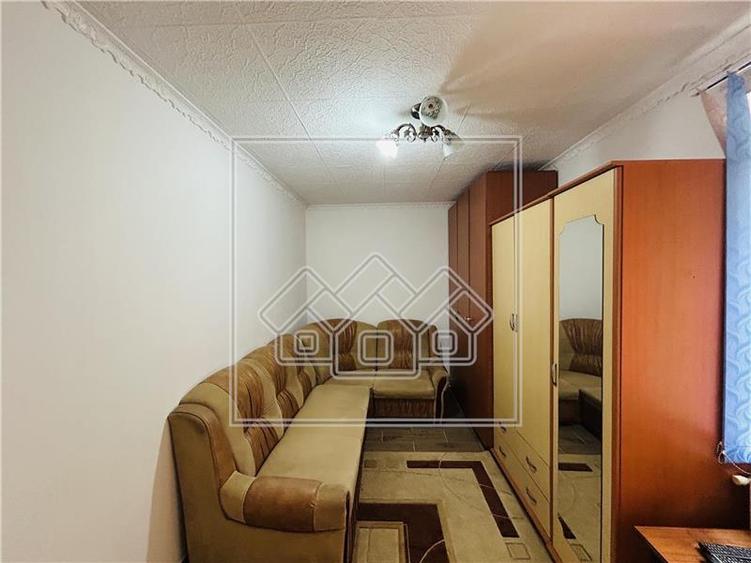 Apartament decomandat, 47 mp utili, Zona Vasile Milea