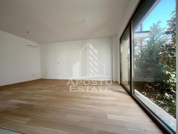 Casa Eco cu 4 camere, 3 bai, in Dumbravita
