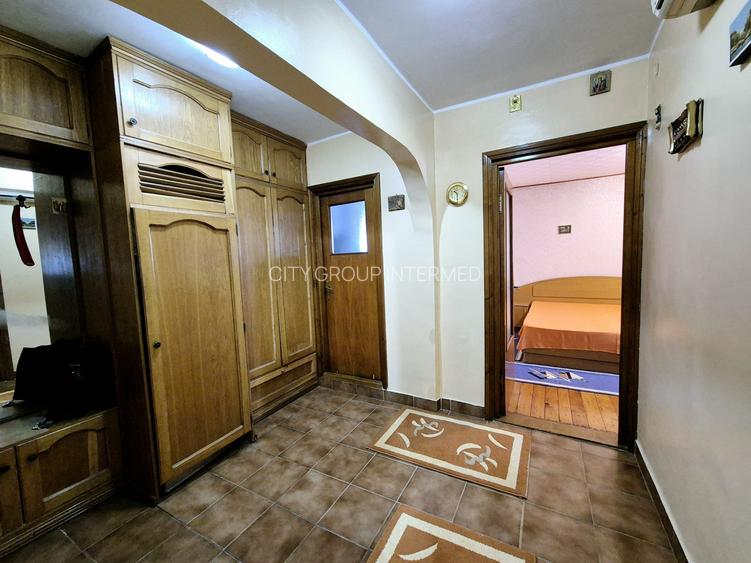 Casa de Cultura  - apartament 2 camere decomandate - 12