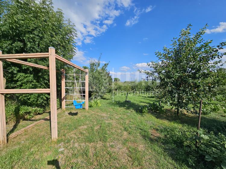 Teren intravilan cu casa renovabila | 772mp teren | Front 12m | Aiton