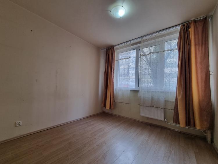 APARTMENT 4 CAMERE SEMIDECOMANDAT