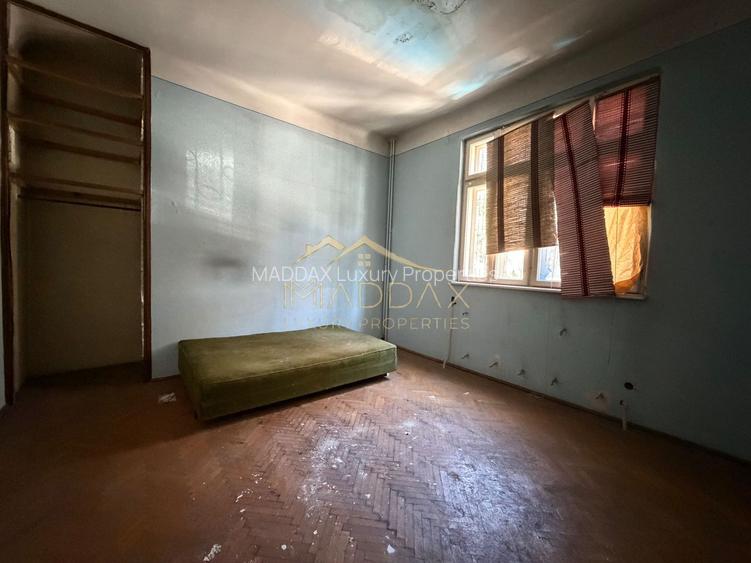 Vila cu 10 camere *540mp* // Zona Titulescu - 30