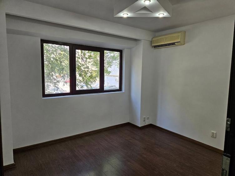 Apartament 3 camere decomandat pe Octavian Goga 23 bl. M106