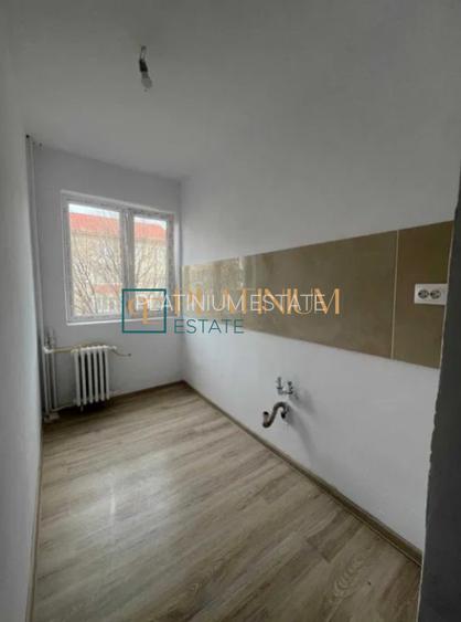 P4943 Apartament cu 4 camre, zona Dacia - 6