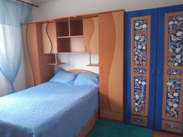 Inchiriez apartament 2 camere Micro 20