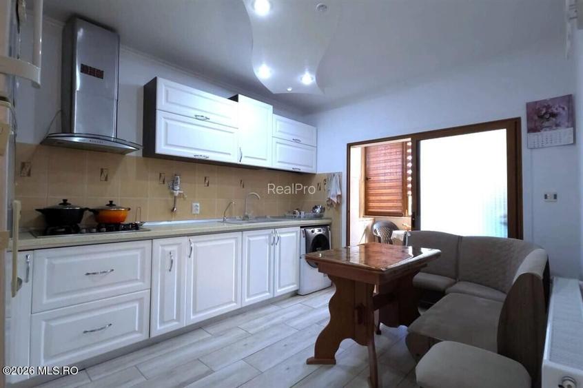 Techirghiol - Centru, casa tip duplex P+M, lot 293 mp si 154 mp utili! - 9