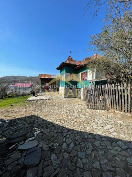 VANZARE CASA  TEREN - 3