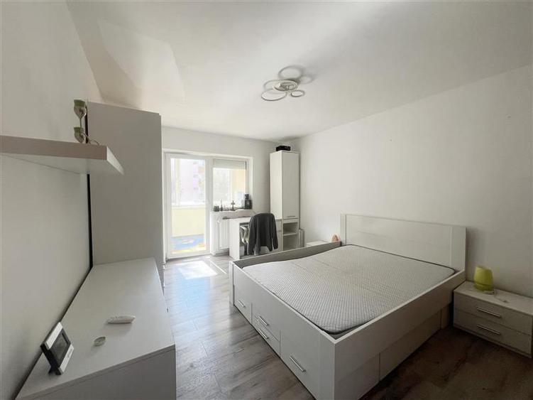 Apartament 2 camere decomandat etajul 2/4 Centru Civic- CEC