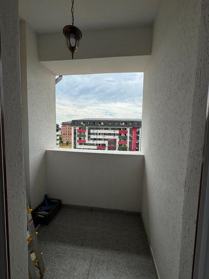 VANZARE GARSONIERA DECOMANDATA CU BALCON IN BLOC FINALIAT-COMISION 0%