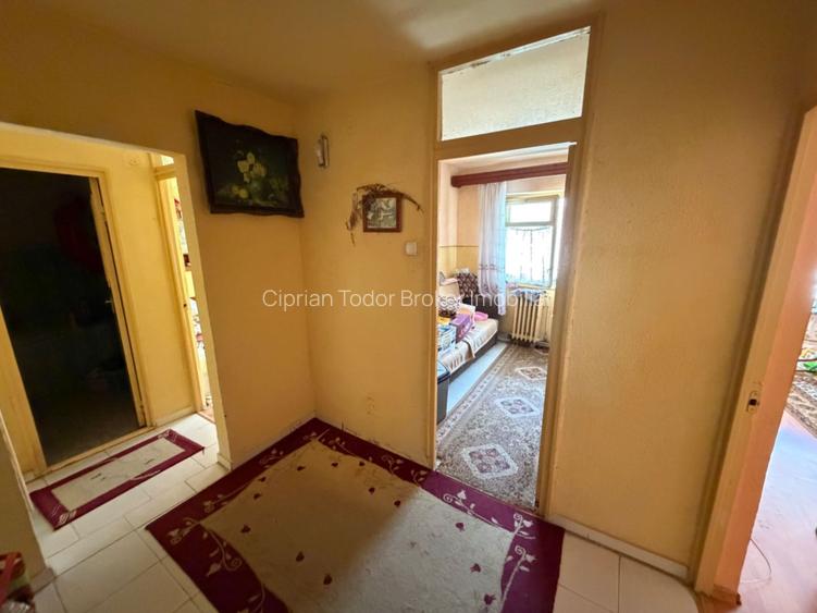 Apartament 2 camere, etaj 2 - Cugir - 8