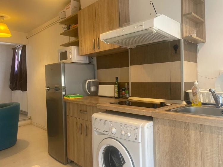 Modern 1 - Bedroom Apartament with Rooftop Access | Central Location