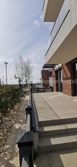 Proprietate exclusivista pe lacul Snagov 490000 euro / Chirie 2500 eu/luna - 38