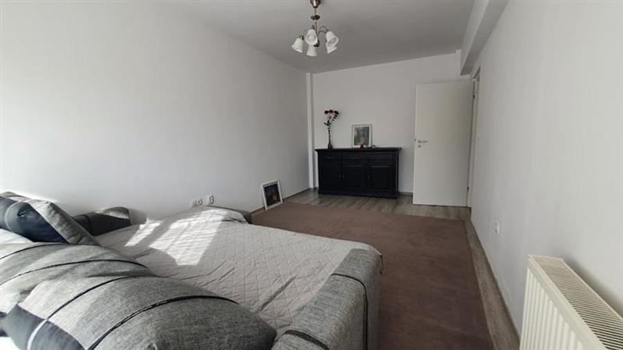 Inchiriere in Tudor bloc nou apartament 2 camere cu parcare.
