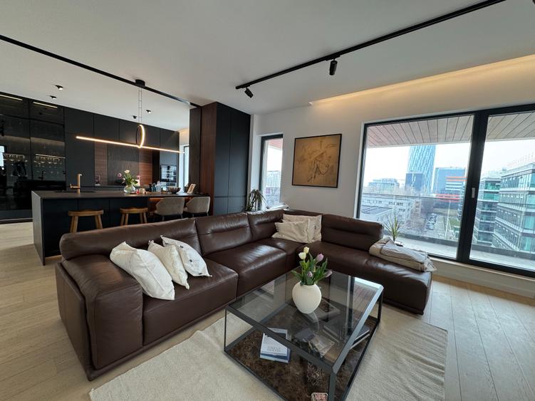 Vanzare apartament 3 camere tip penthouse- Lux - Nusco