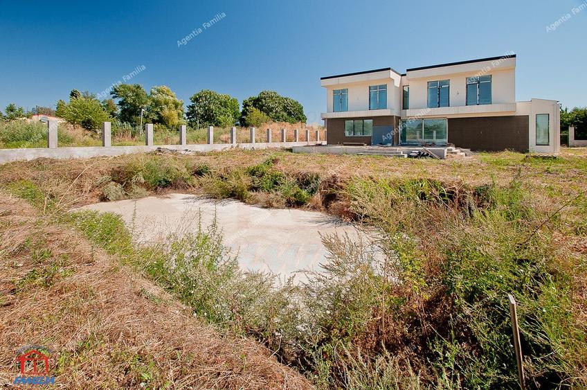 Casă de Vis în Devenire: Vilă Modernă cu Potențial imens