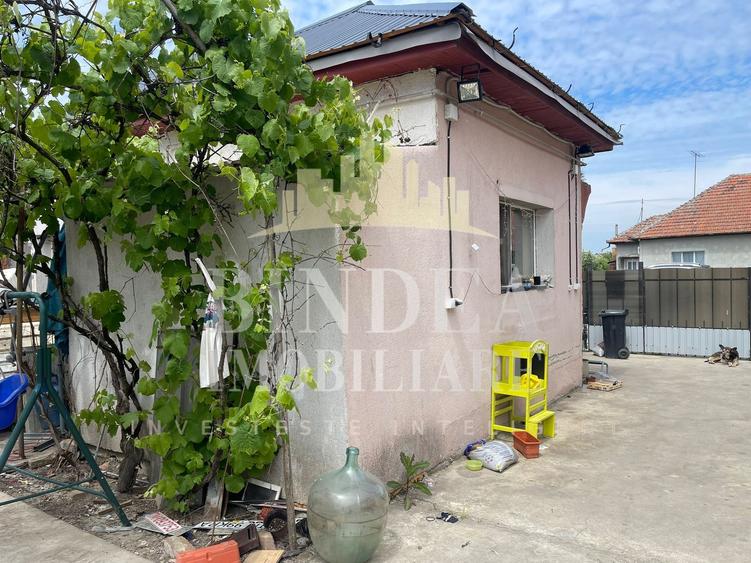 Casa individuala cu acces auto si hala- teren 1120mp