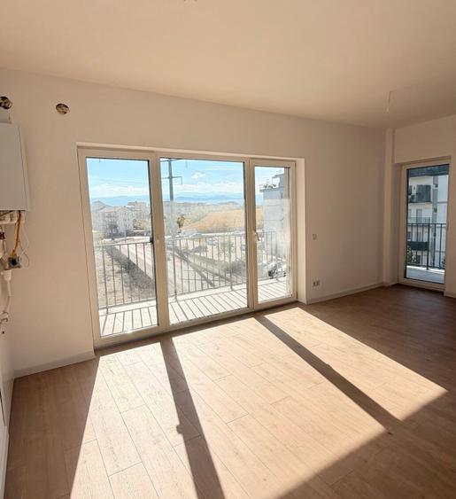 Apartament 2 camere | LA CHEIE | Parcare și boxă incluse in preț | Fără comision