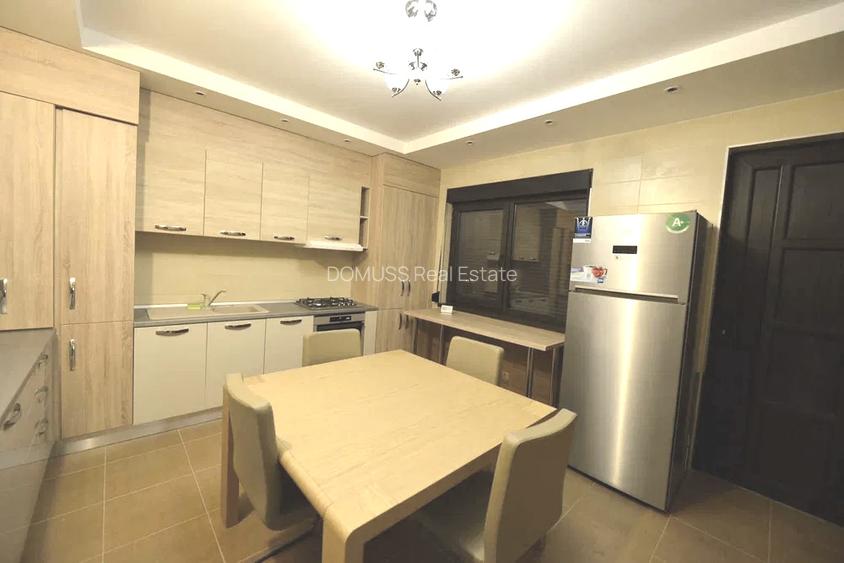 Vila 4 camere | Baneasa | Otopeni | Odaii | Garaj | Centrala | 200 mp - 4