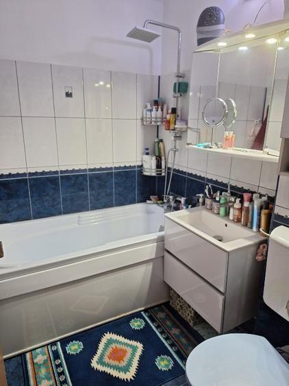 Apartament 2 camere de vanzare/ Centru