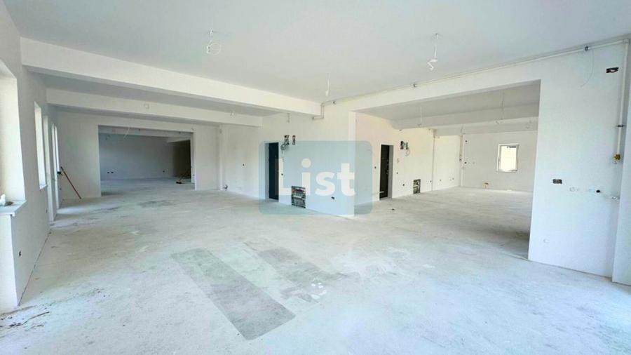 Spatiu Comercial - Birouri - Showroom, 200 mpu, zona D-na Stanca!!!