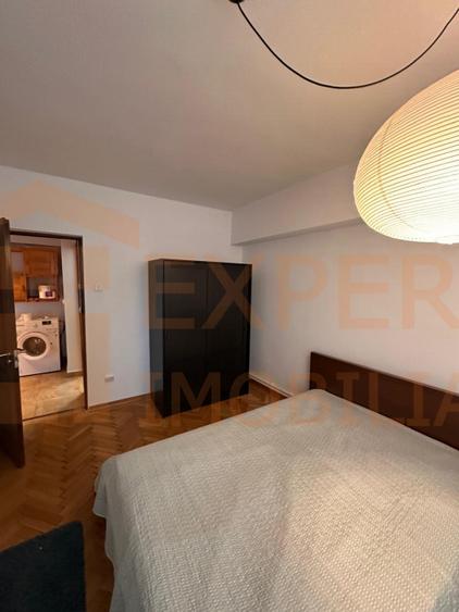 Apartament 3 camere de inchiriat, in zona Centrala - vedere catre Blvd Mircea