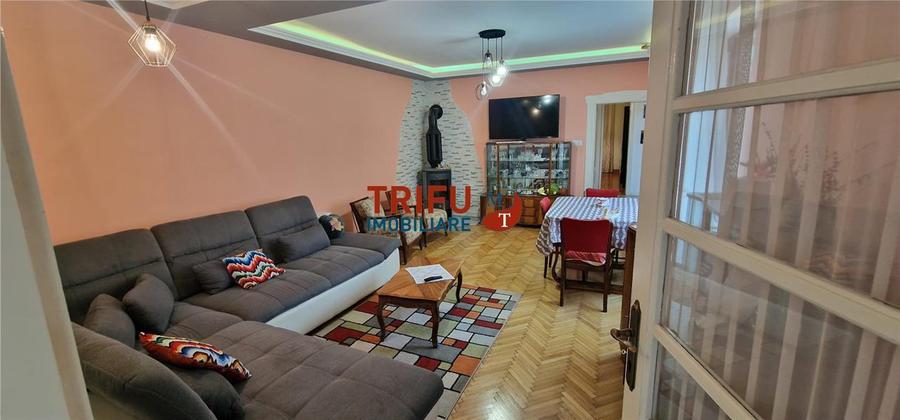 Casa de vanzare zona Centru 571mp teren