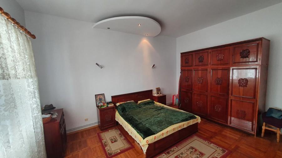 ULTRACENTRAL - imobil P+E, pret. locuinta/firma - 330000 euro