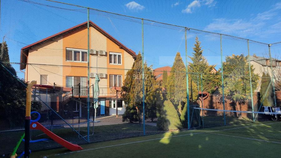 Casa individuala - 9 camere, 369 mp, 868 mp teren, zona Micro 1 - 4