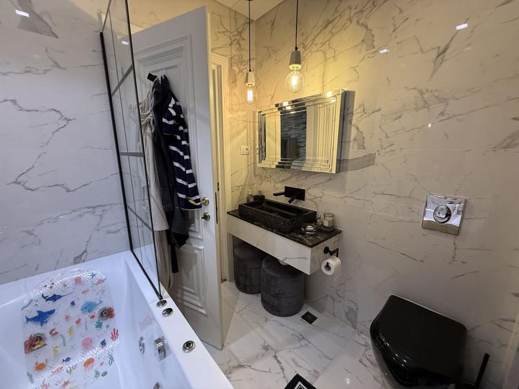 Apartament 3 camere de vânzare | Burdujeni | Complet Mobilat