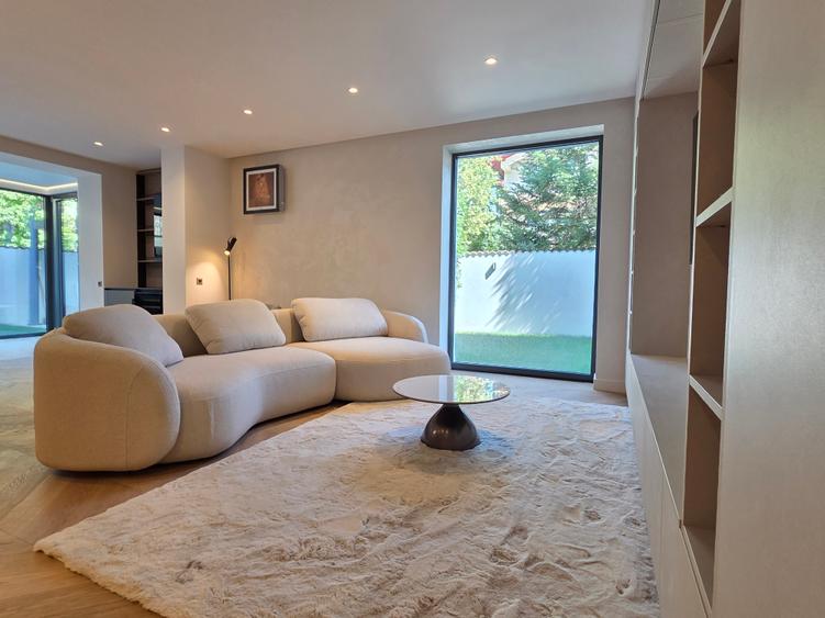 ARQA Jolie Village | Apartament premium cu 4 camere | Grădină private 148 mp |