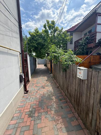 Casa cu curte proprie în zona Muncii