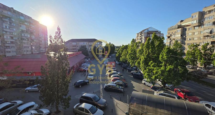 Apartament cu 2 camere spațios, decomandat, Bvd. Dacia
