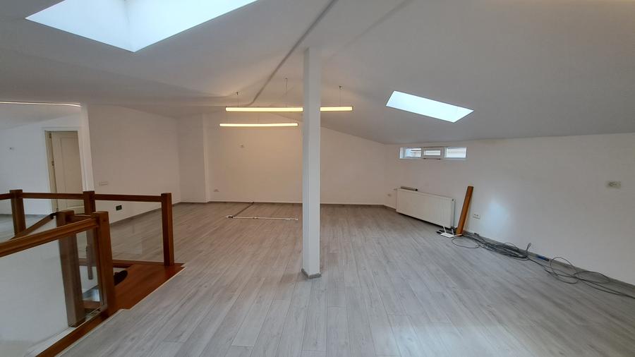 MANSARDA STIL LOFT IN VILA BOEMA