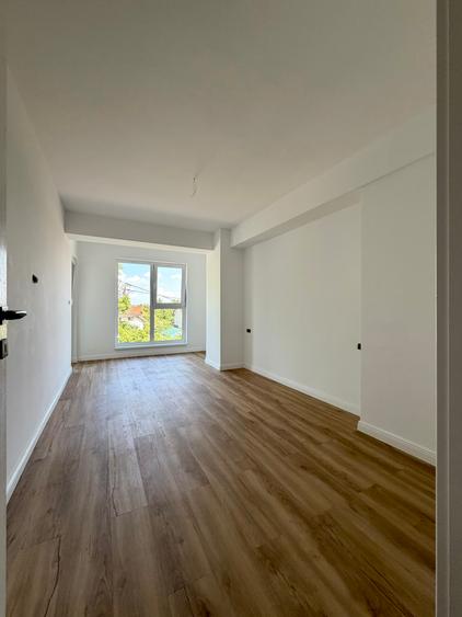 Apartament 3 camere D 2 bai Parcare Curte/ Terasa Capat Pacurari